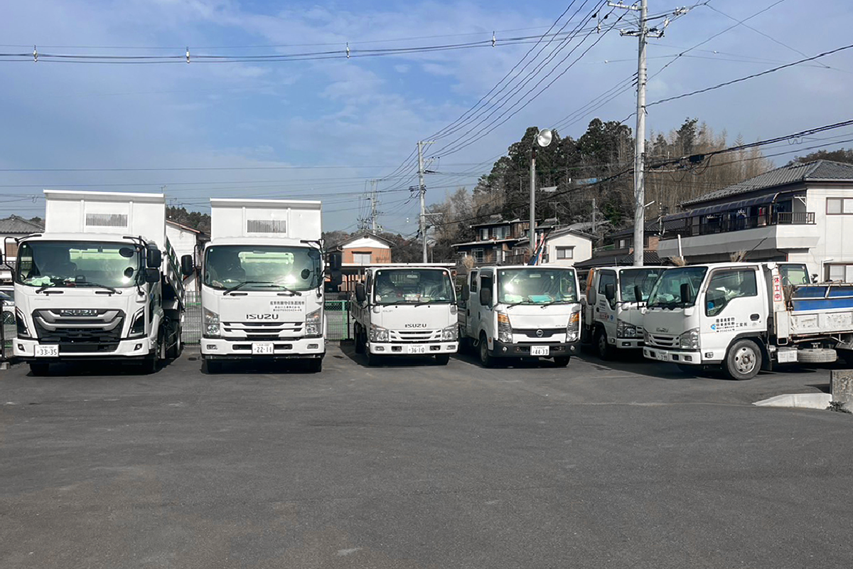 保有車両・トラック・ダンプ一覧